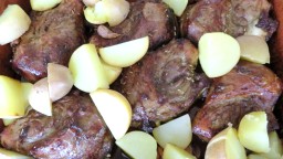Recepta de cuina de Galtes de porc al forn amb patates